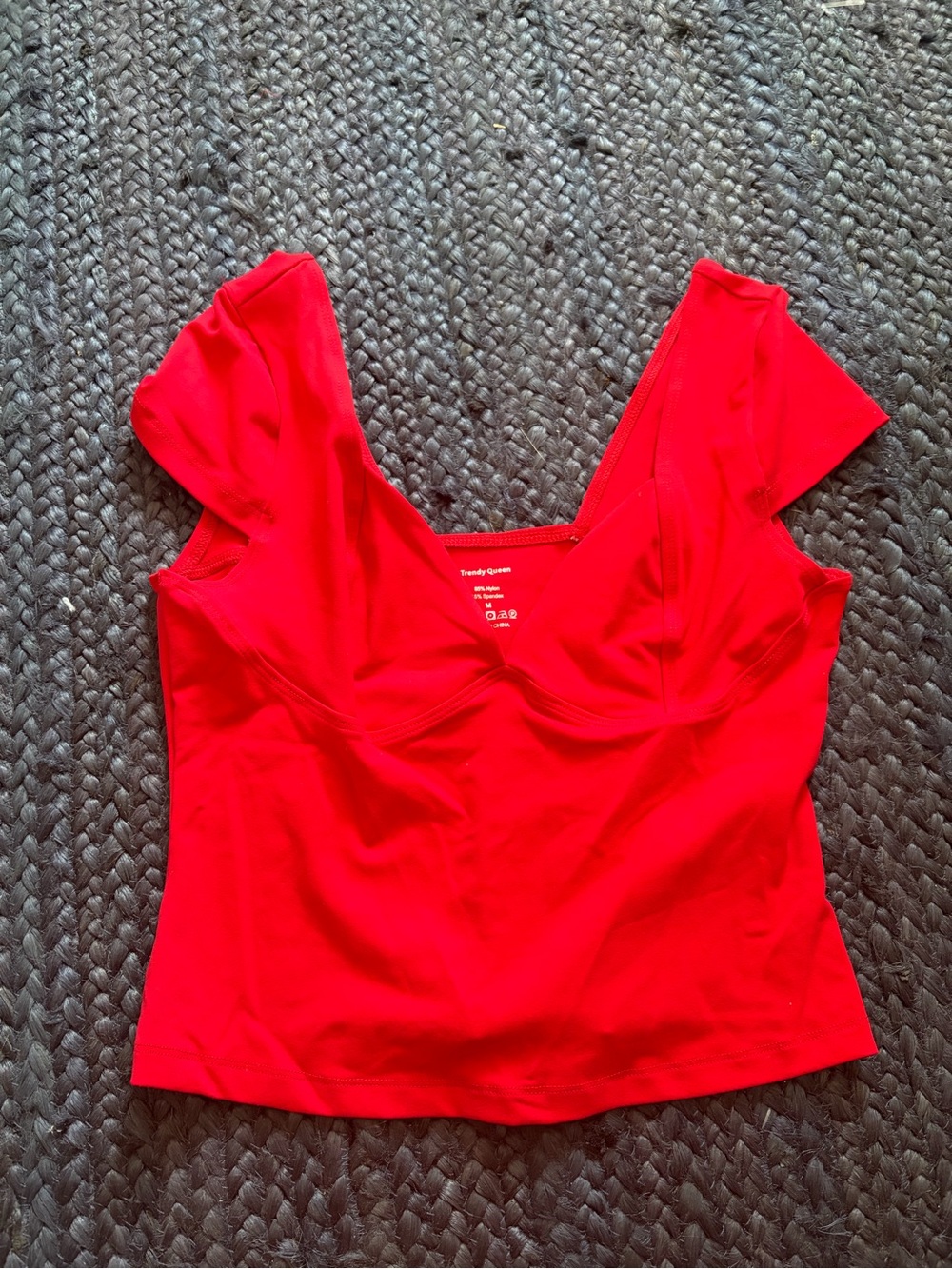 Cute red top